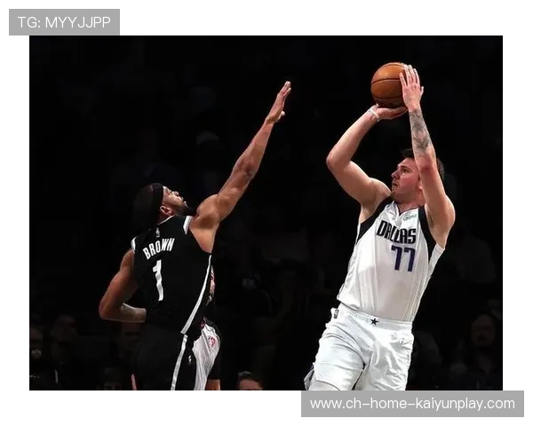 东契奇上演三分压哨绝杀，全场震撼